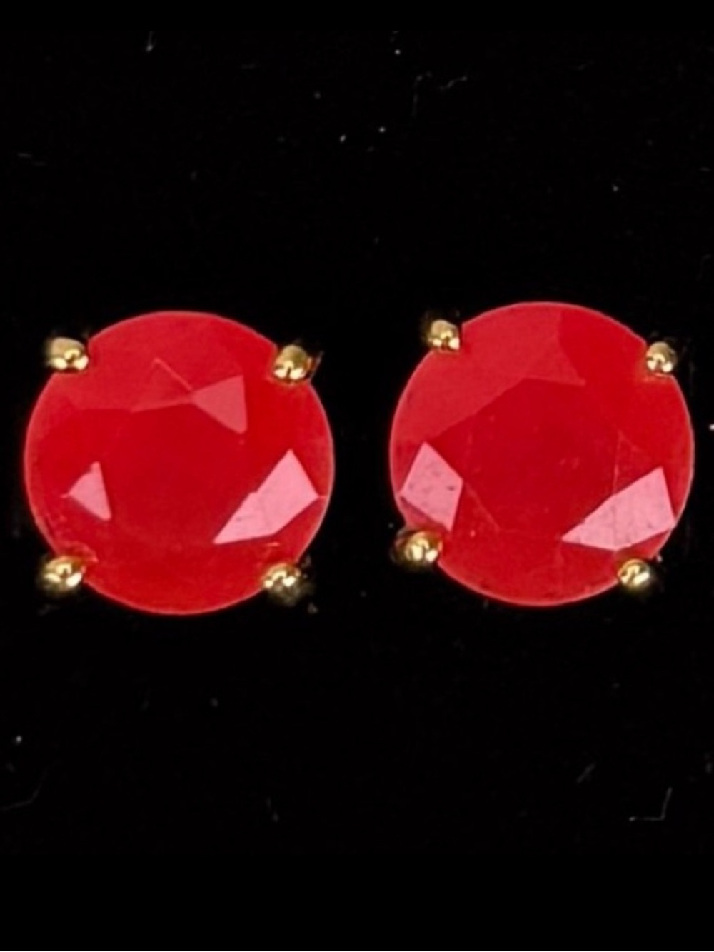 Beautiful goldtone, lightweight costume pierced reflective earrings